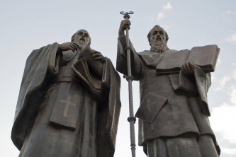 Мономент на Светите  братя Кирил и Методий Скопие