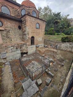 89a30ba1 c1cd 4b5e 84dd 5fe8f766ef3c