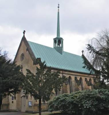Osterkirche im park 768x512