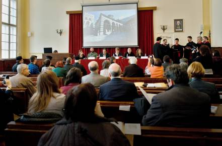 Press Dostoino 01-1