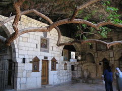 Манастирът 